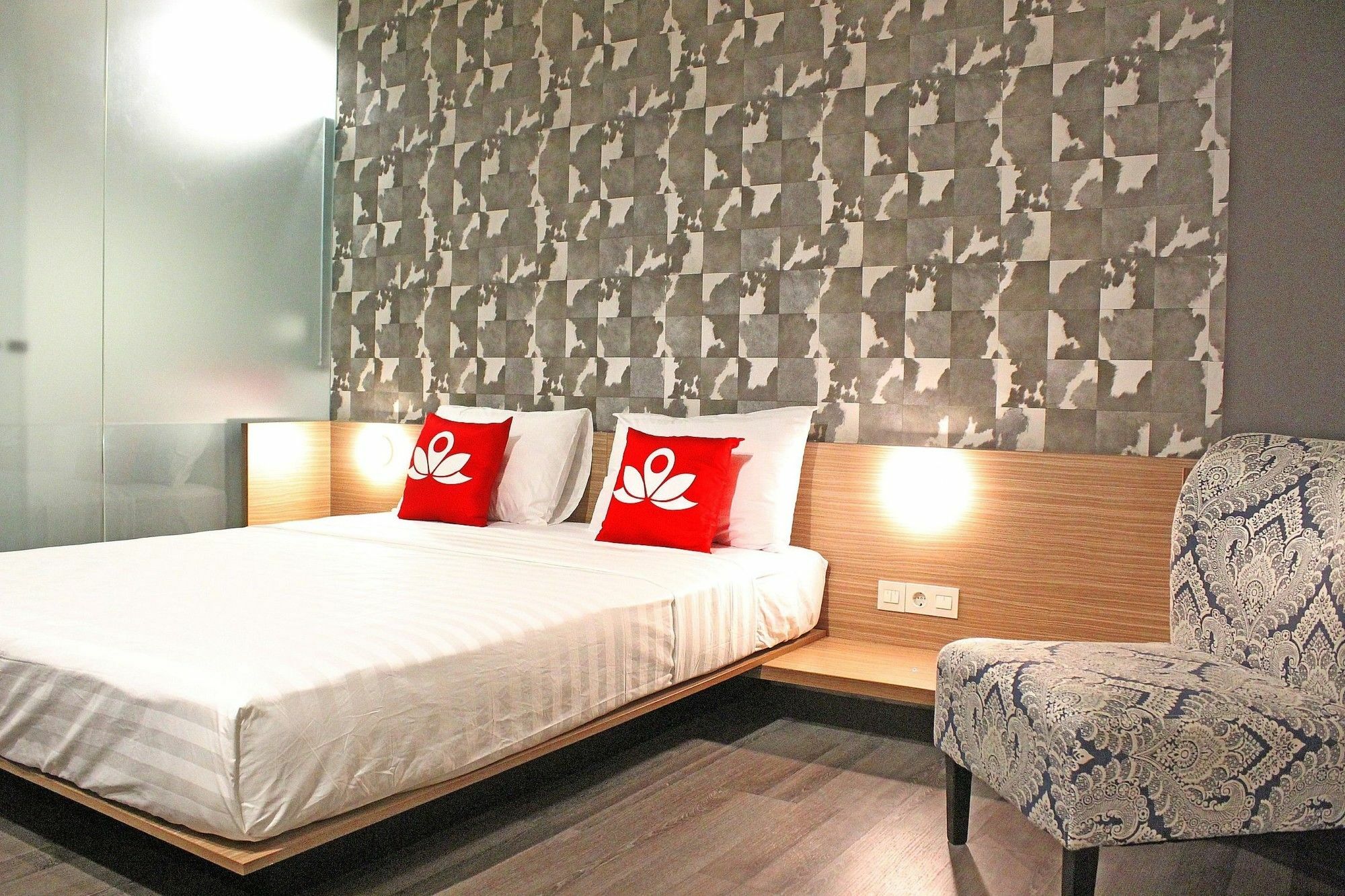 Zen Premium Sampoerna Strategic Square Hotel Jakarta Exterior foto