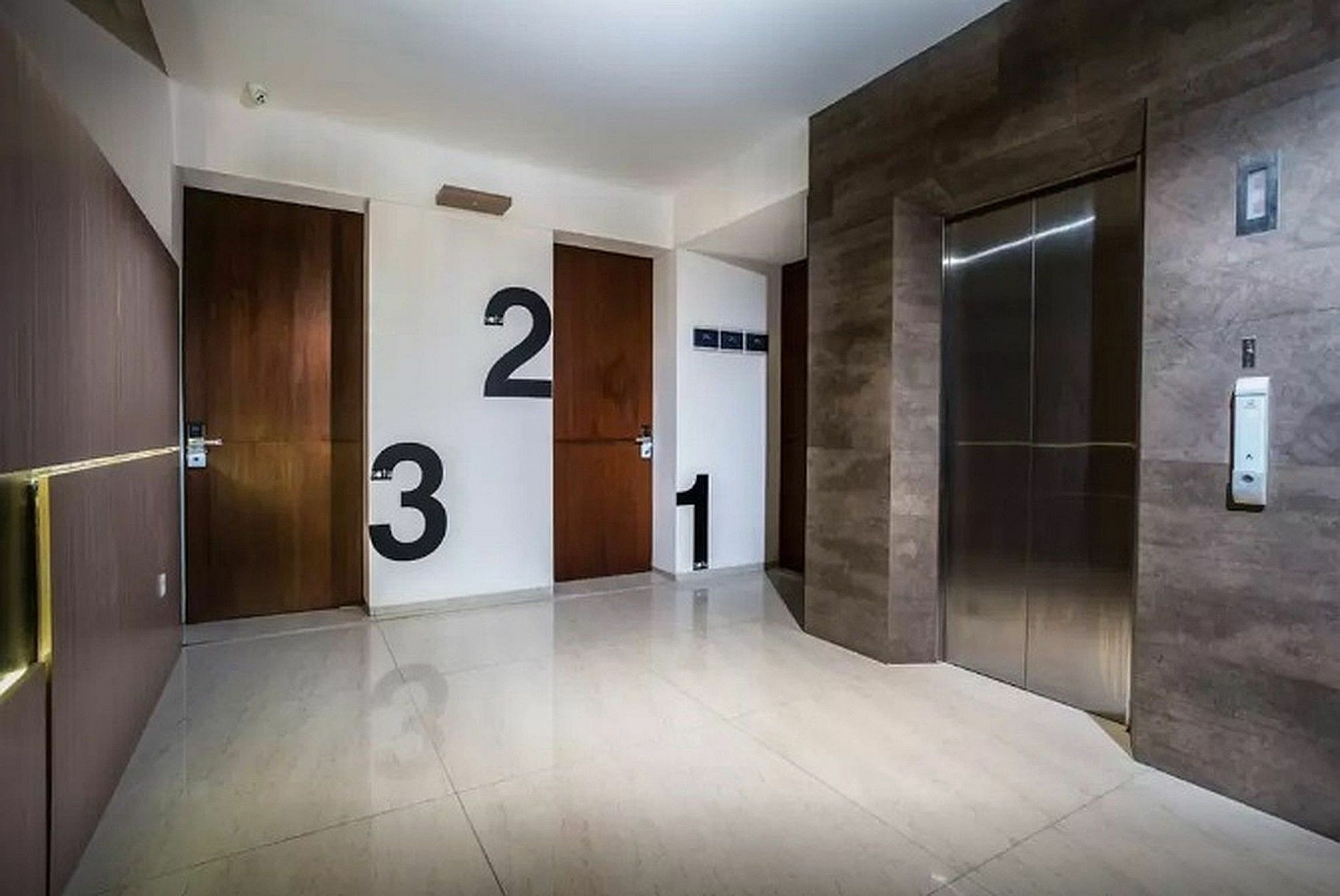 Zen Premium Sampoerna Strategic Square Hotel Jakarta Exterior foto
