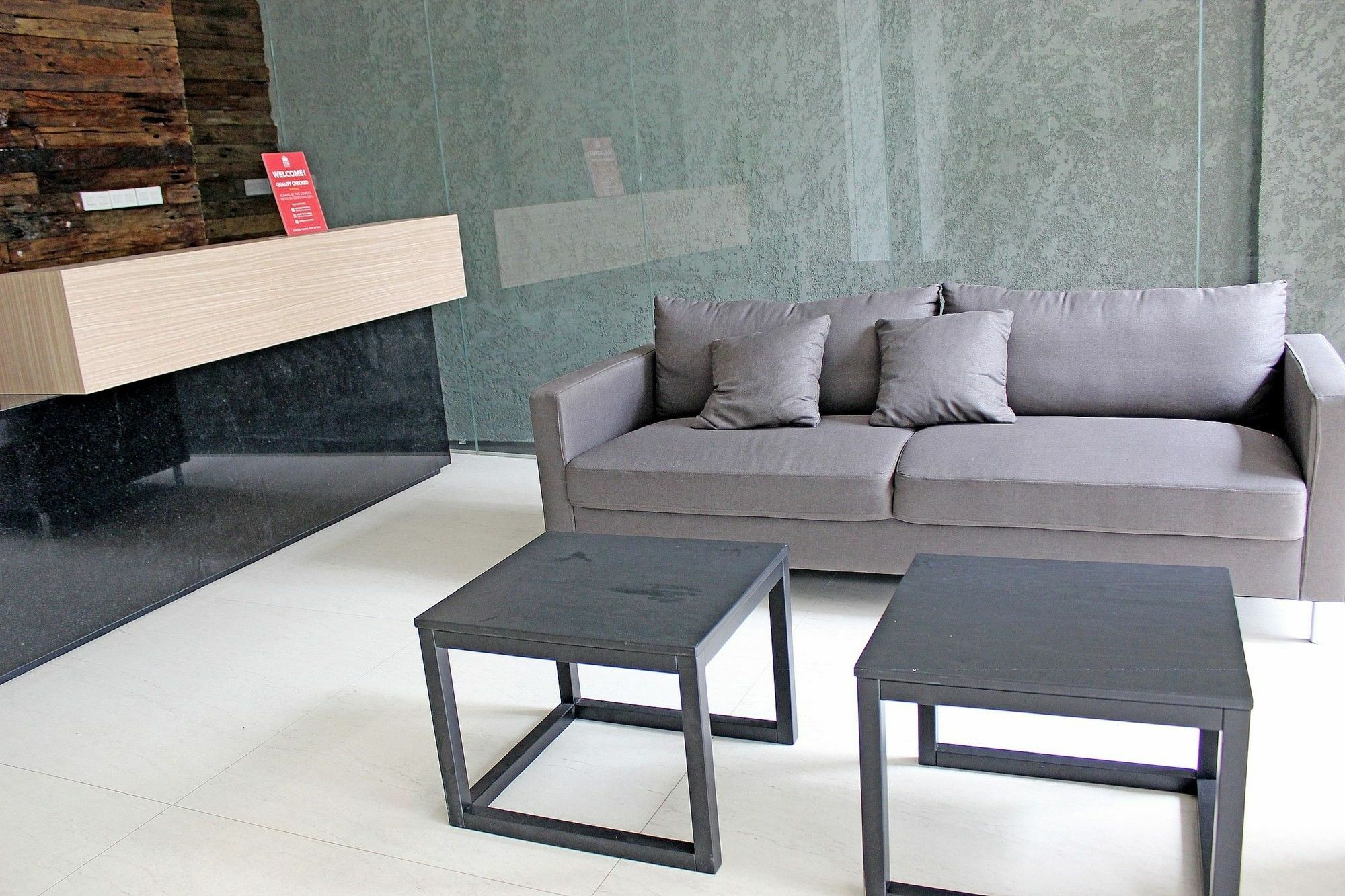 Zen Premium Sampoerna Strategic Square Hotel Jakarta Exterior foto
