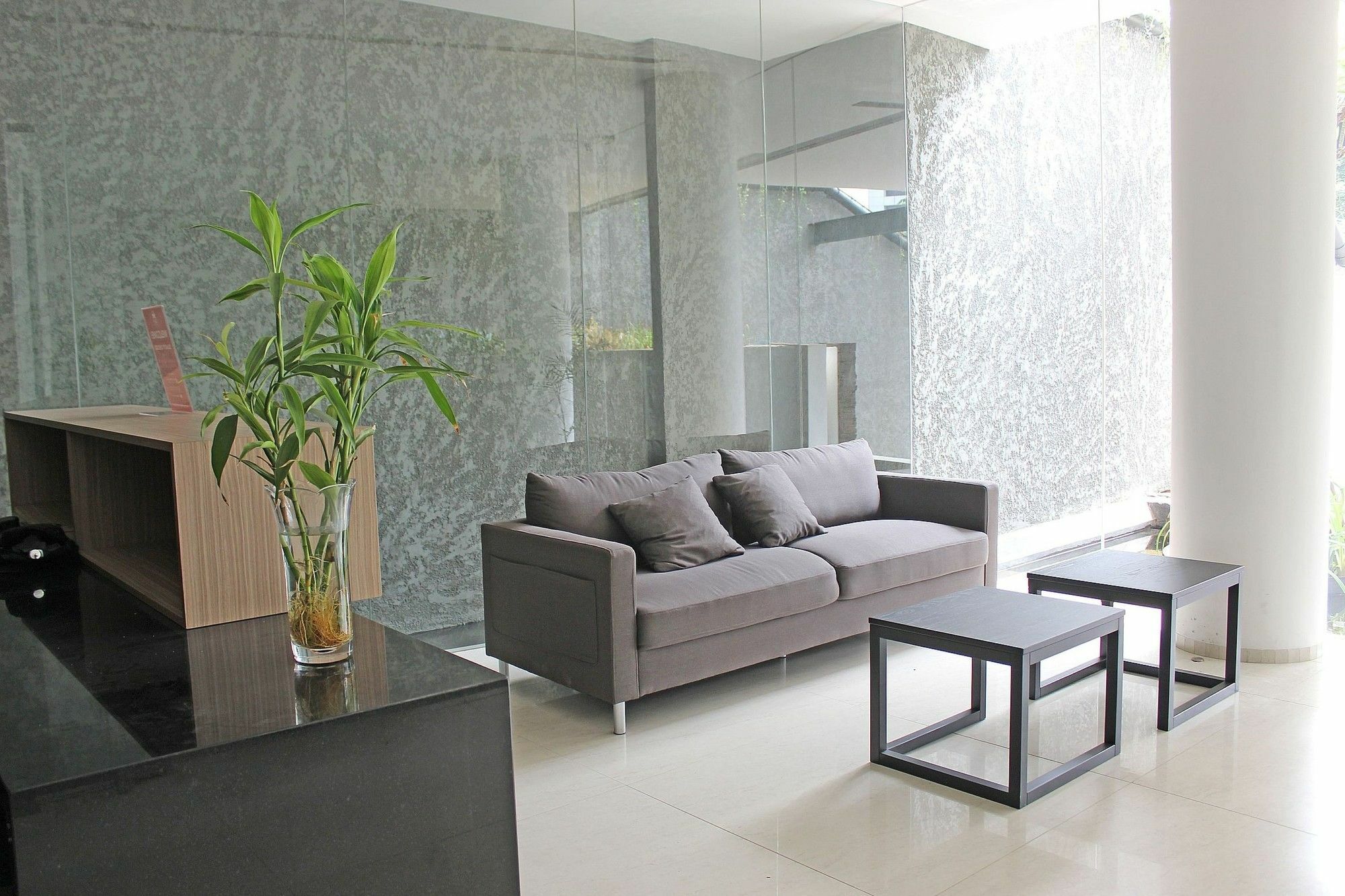 Zen Premium Sampoerna Strategic Square Hotel Jakarta Exterior foto